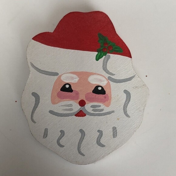 Santa Claus Brooch Pin Head Face Painted‎ Little Round - Picture 2 of 3